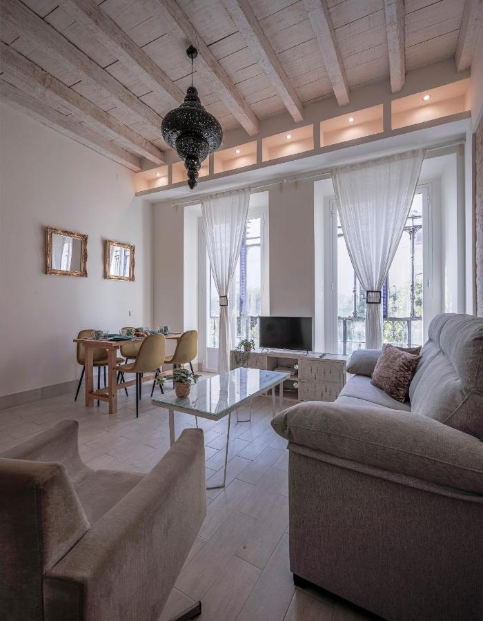 Julio Cesar Gran Apartamento De Lujo En El Centro De Sevilla Exterior photo